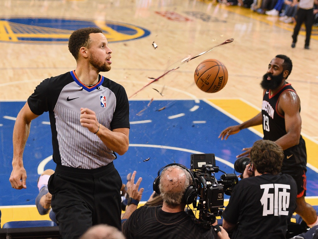 综合分析：国足晋级第四阶段附加赛的概率不超过20%